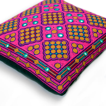 Kashmore Fuscia - Handmade Cushion set