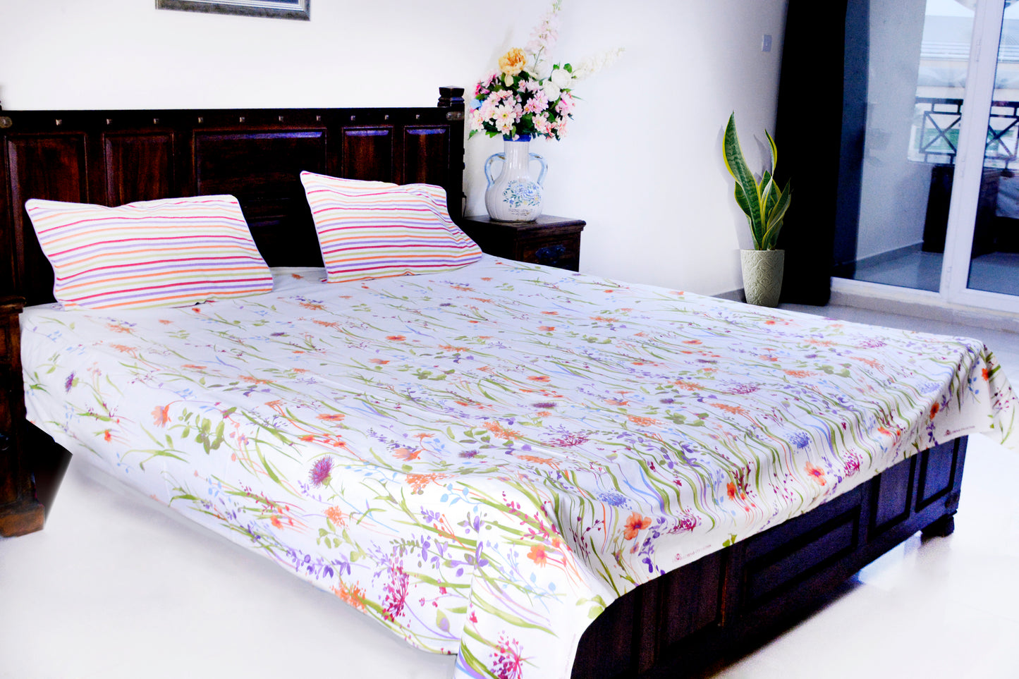 Blossom Bed Sheet With 2 Pillow Covers